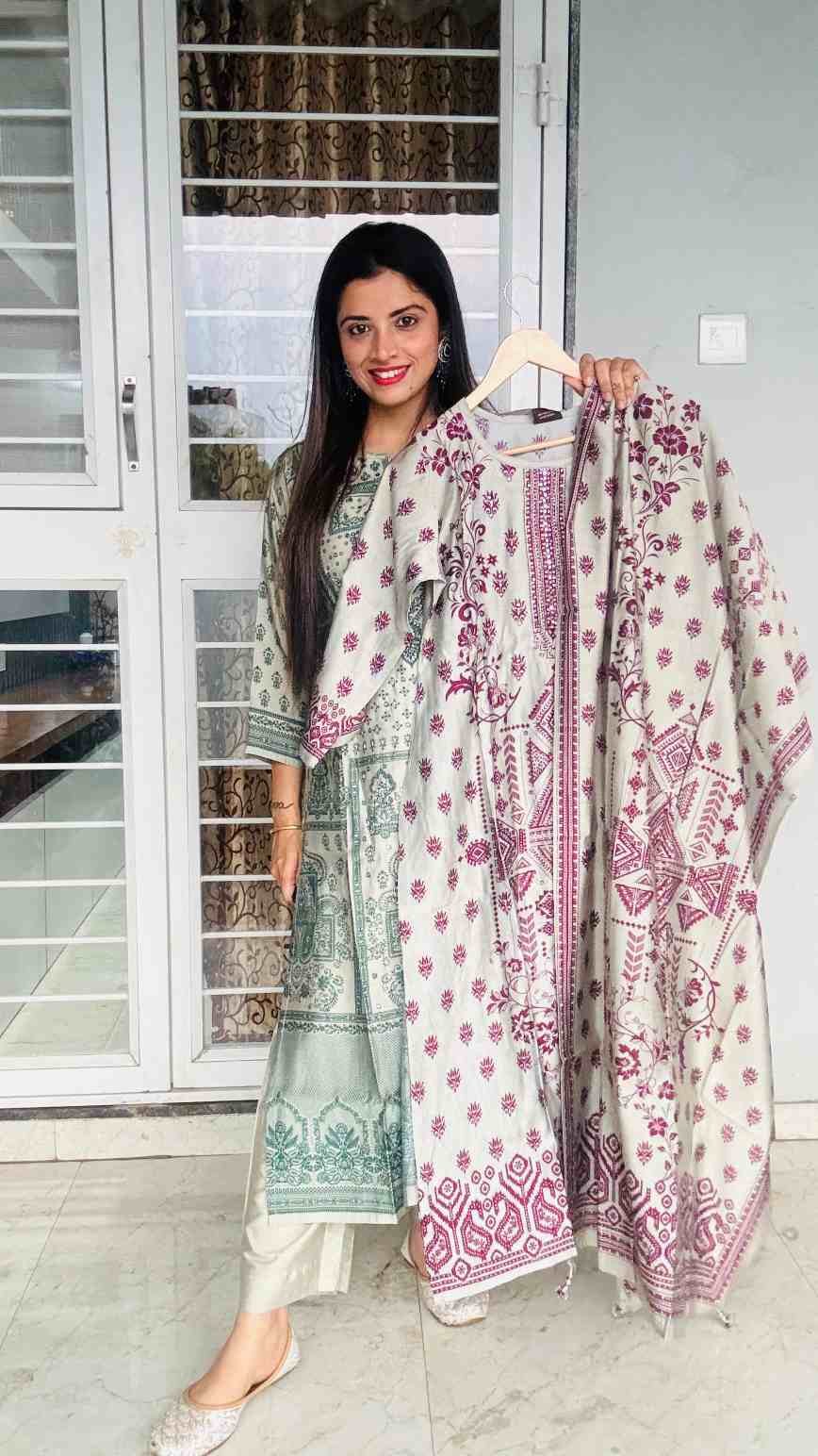 Salwar suit